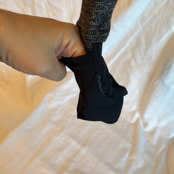 Lululemon Runderful 1/2 zip Black Heathered Slim Fit Running Jacket - Picture 6 of 12